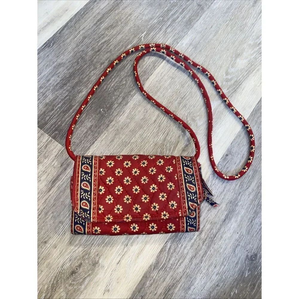Vera Bradley "Americana Red" Floral/Paisley Wallet Trifold Clutch Crossbody